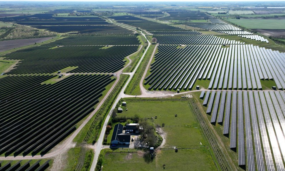 Polje solarnih panela