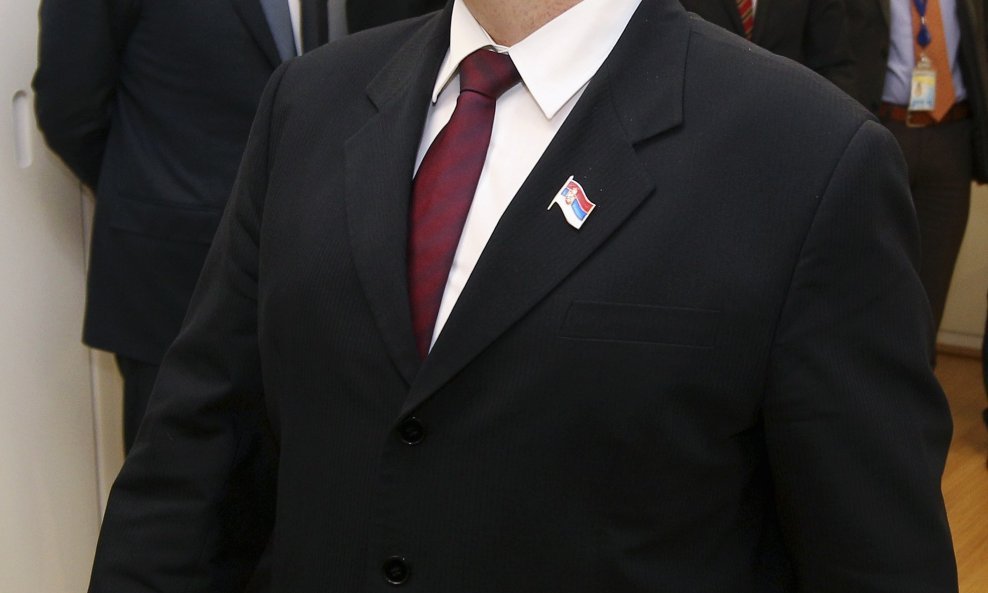 Srbijanski premijer Ivica Dačić ocijenio je kako postupak člana Predsjedništva BiH Bakira Izetbegovića nije sukladan unaprijeđenju odnosa dviju država