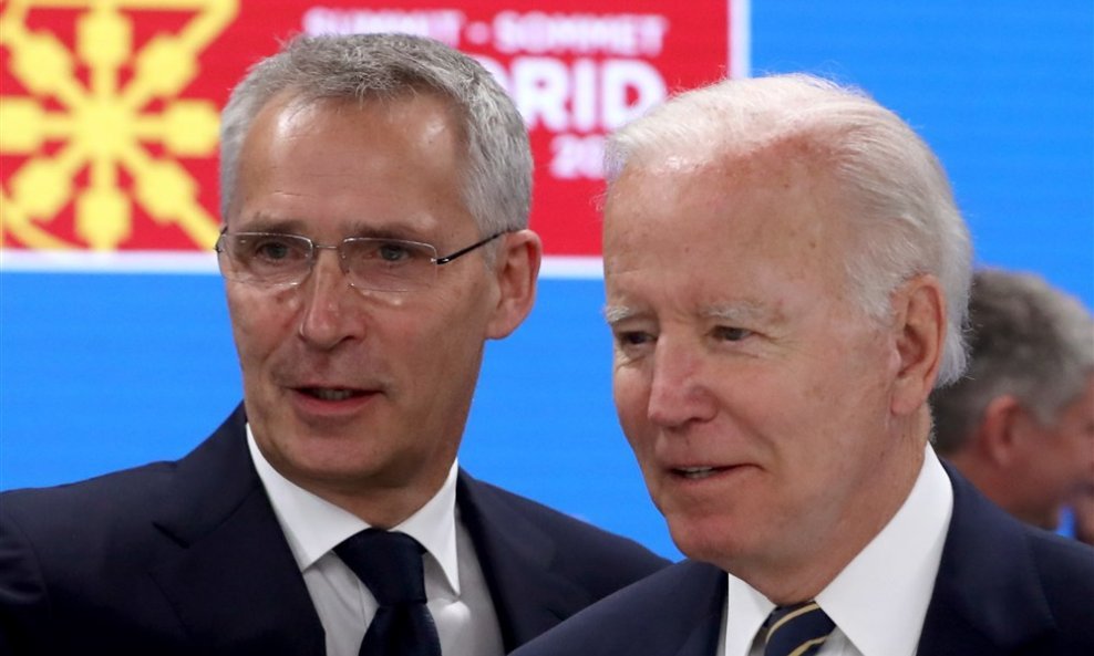 Jens Stoltenberg i Joe Biden