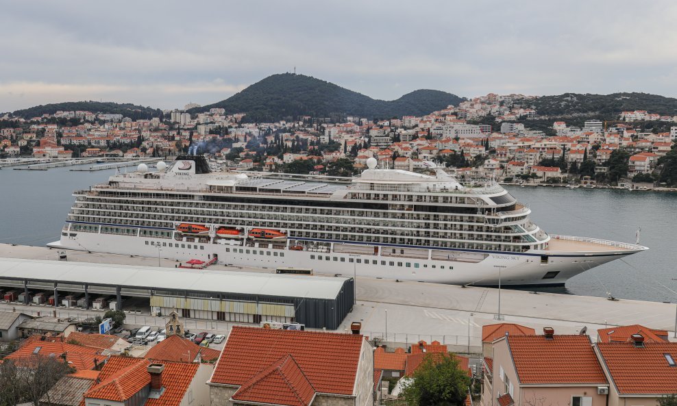 Kruzer u Dubrovniku