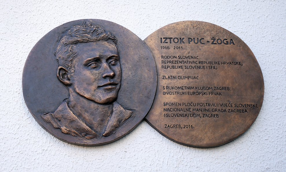 iztok puc spomen ploča