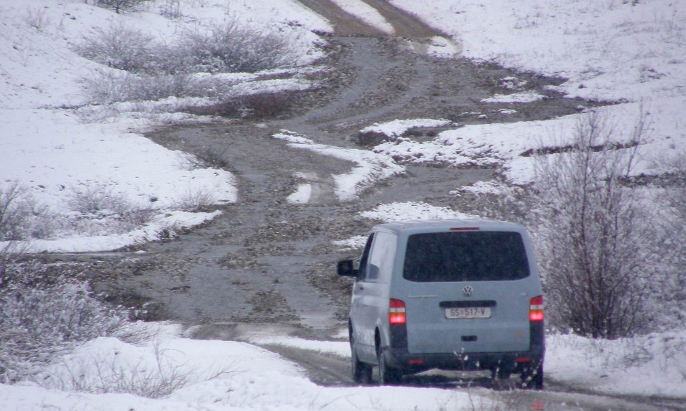 mrtvozornička kola velebit