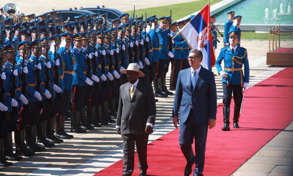 Yoweri Museveni i Aleksandar Vučić