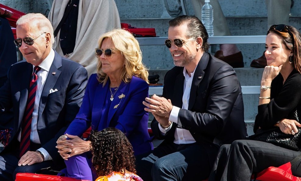 Joe Biden sa suprugom, Hunter Biden sa sestrom Ashley