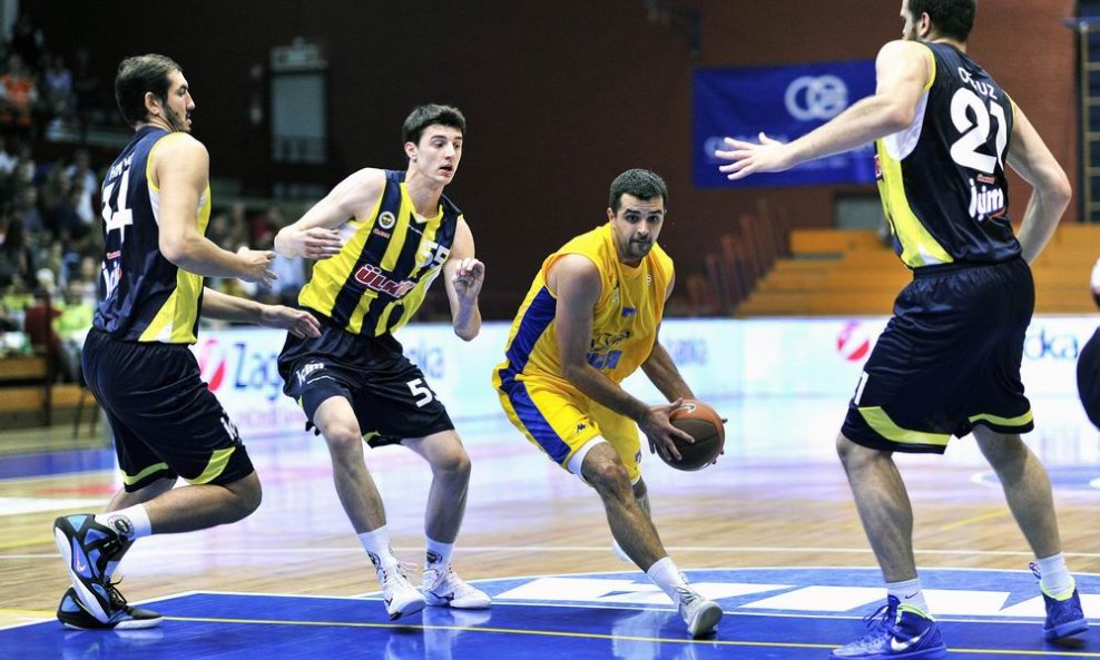 KK Zagreb - Fenerbahče (Krunoslav Simon)