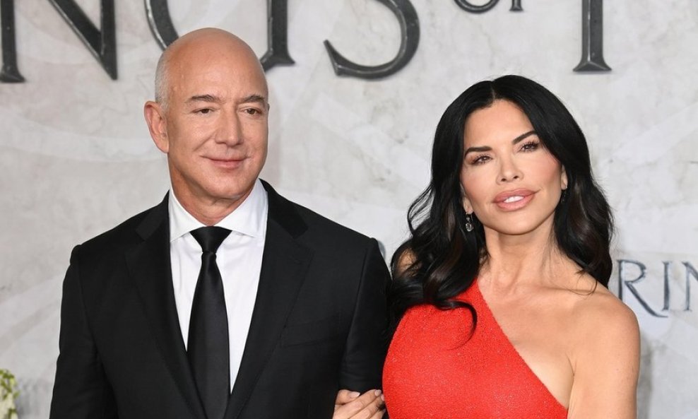 Jeff Bezos i Lauren Sanchez zaručeni su od svibnja