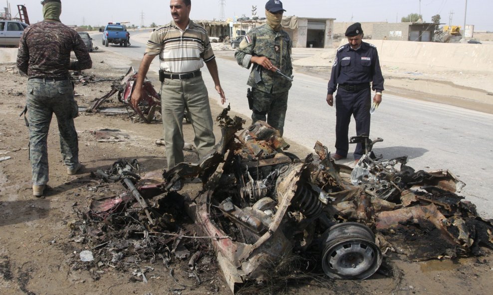 irak auto bomba