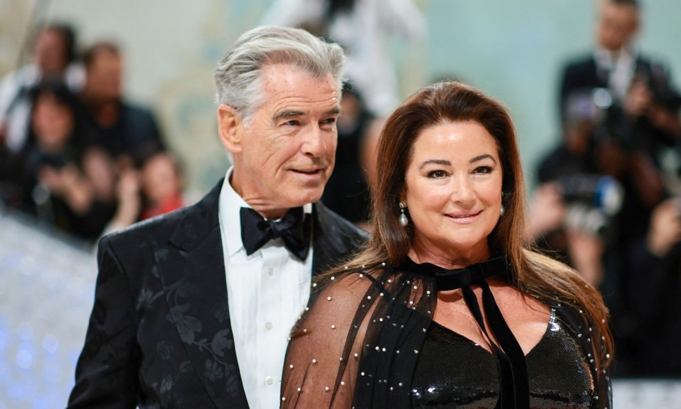 Keely Shaye Smith i Pierce Brosnan