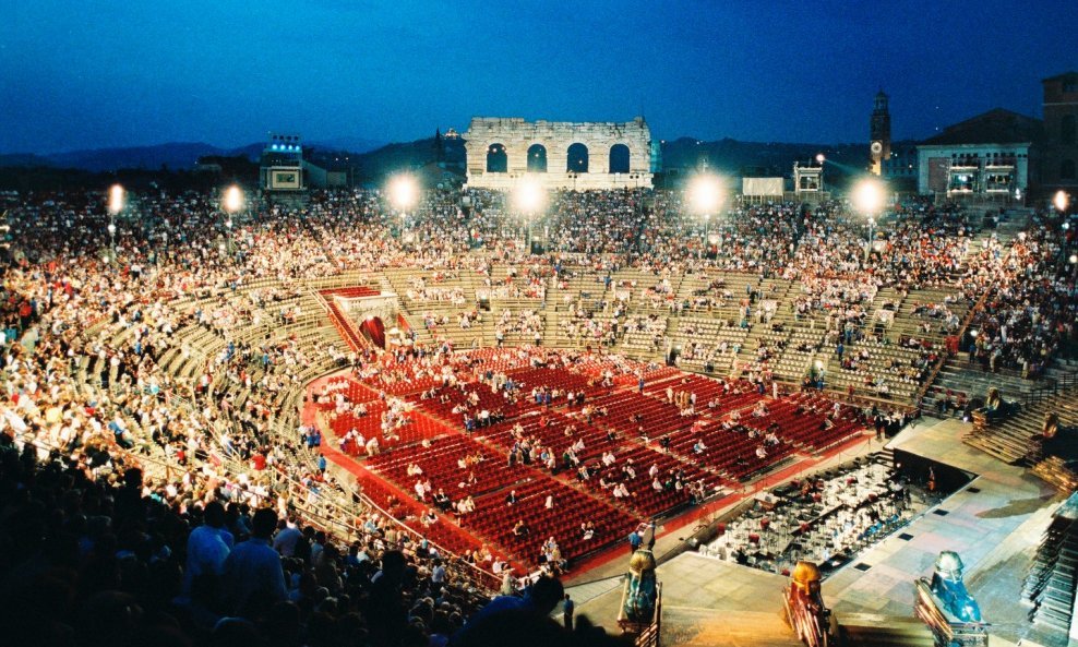 Arena u Veroni (ilustracija)