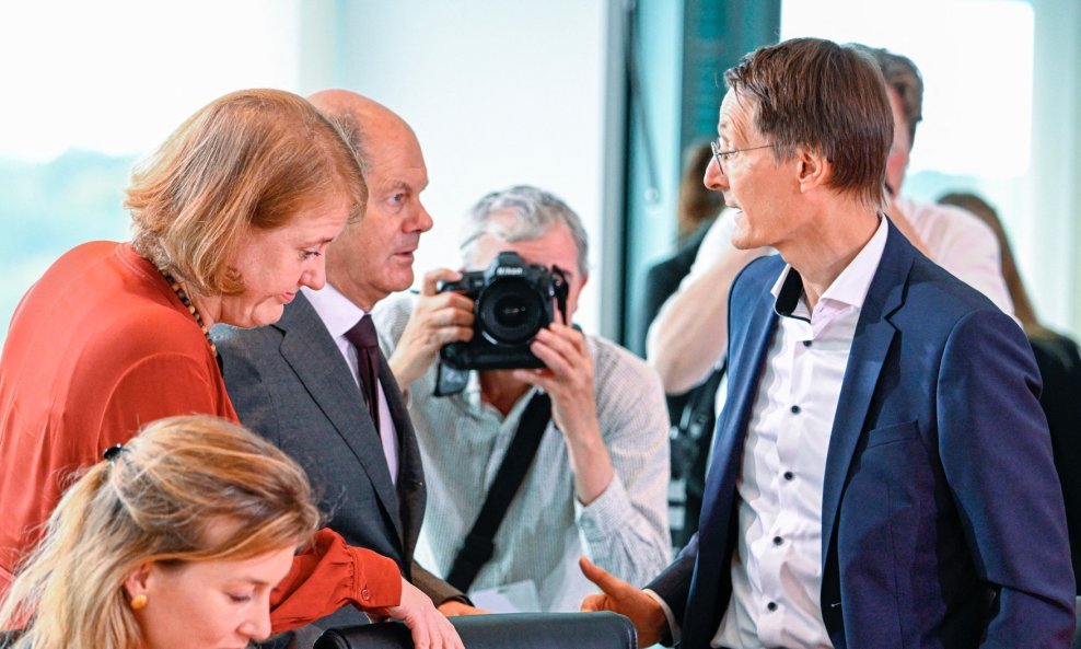 Olaf Scholz i Karl Lauterbach