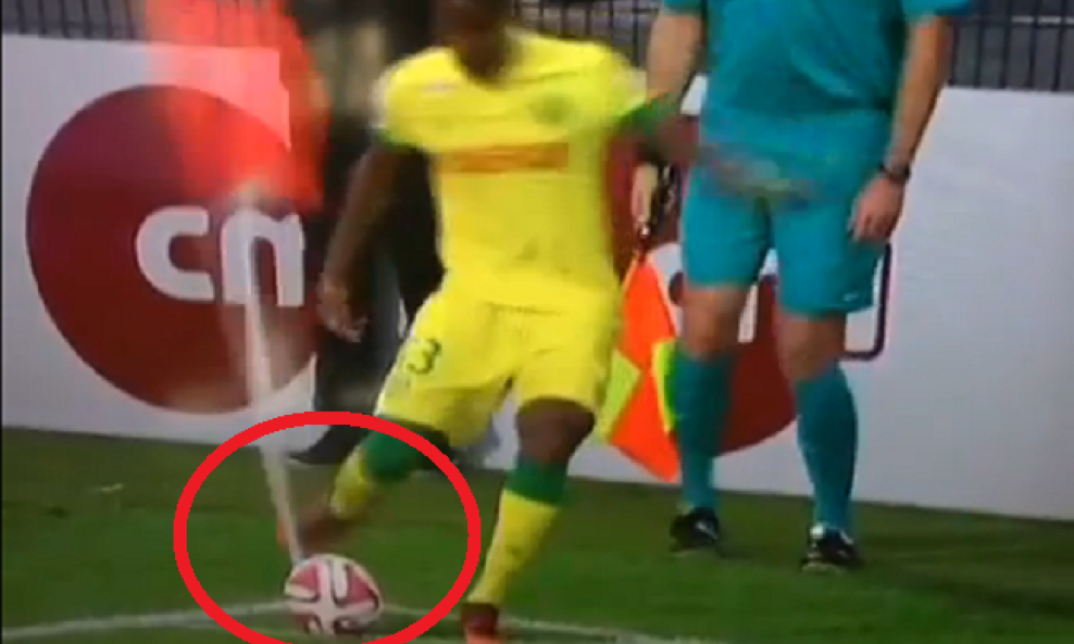 Serge Gakpe izvodi korner