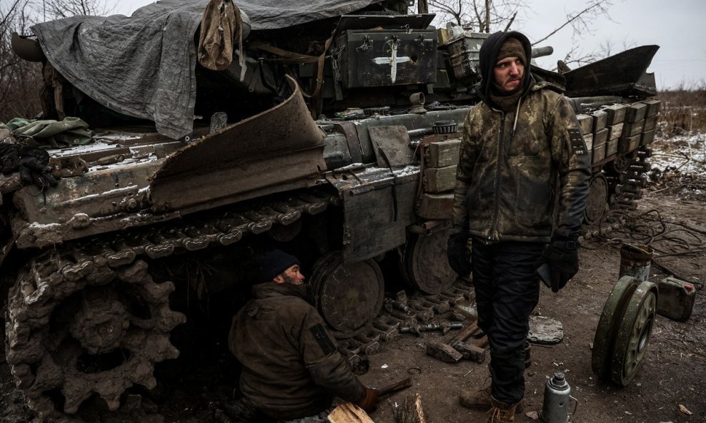 Oštećeni ukrajinski tenk - ilustracija