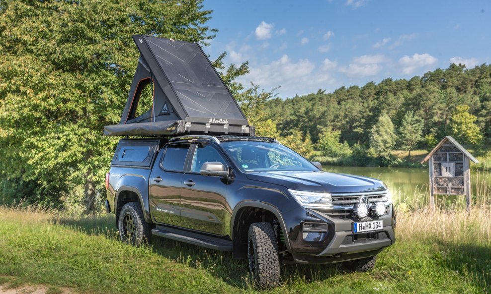 VW Amarok PanAmericana za off-road putovanja: Kamper sa šatorom na krovu i tvrdim krovom