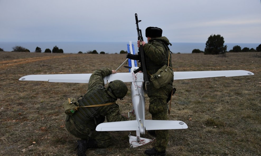 Ruska crnomorska flota priprema dron (ilustracija)