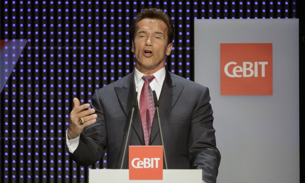 arnold schwarzenegger cebit