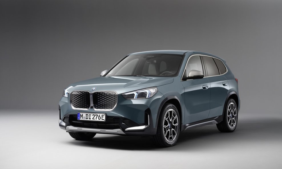 BMW iX1 eDrive20 je novi ulazni model potpuno električnog SAV-a bavarskog proizvođača