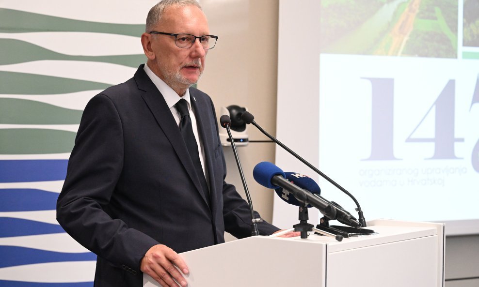 Davor Božinović