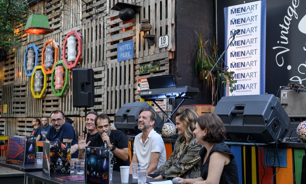 S lijeva na desno Branko Komljenović, Zoran Stajčić, Marko Podrug, Vedran Peternel, Nina Romić, Željkica Makanec