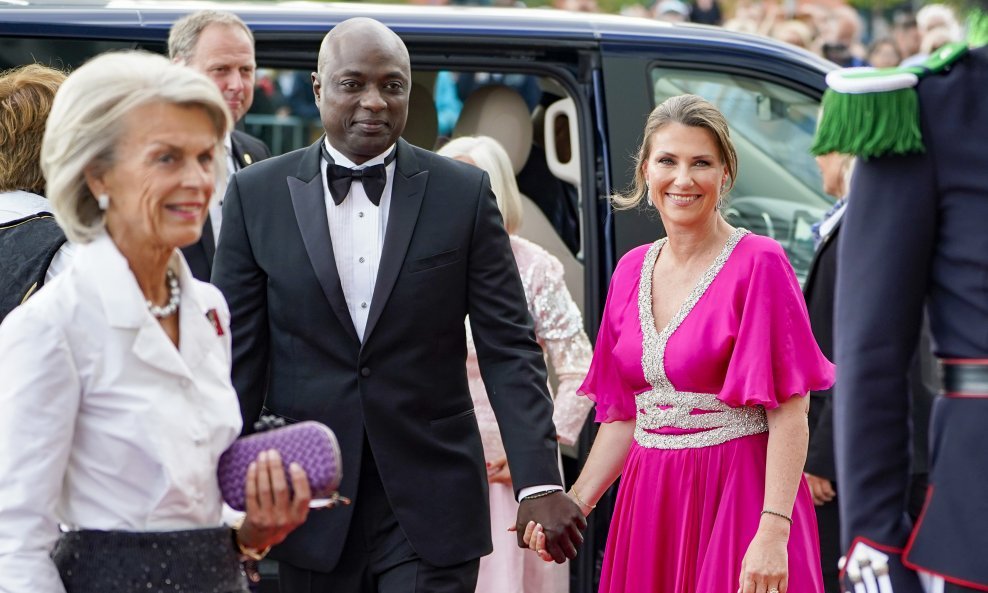 Princeza Martha Louise i šaman Durek