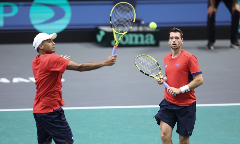 Američki par Austin Krajicek (lijevo) i Rajeev Ram