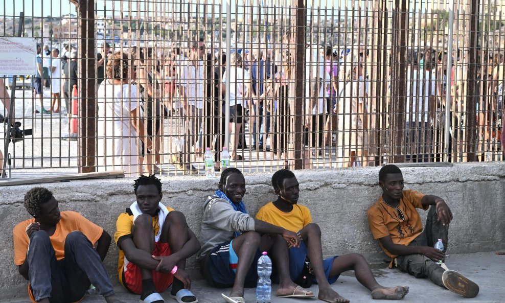 Migranti na Lampedusi