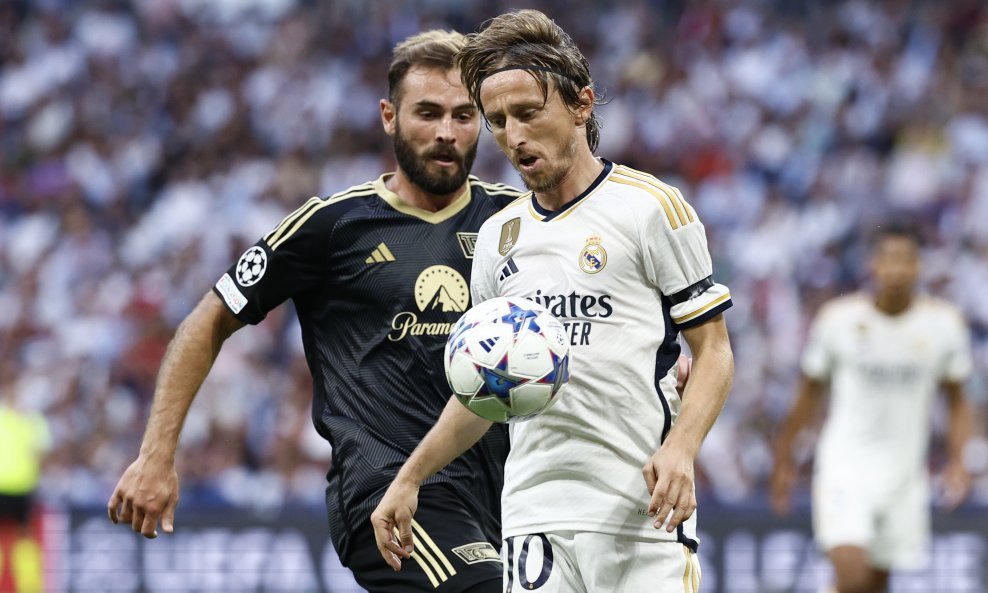 Luka Modrić vs. Lucas Tousart