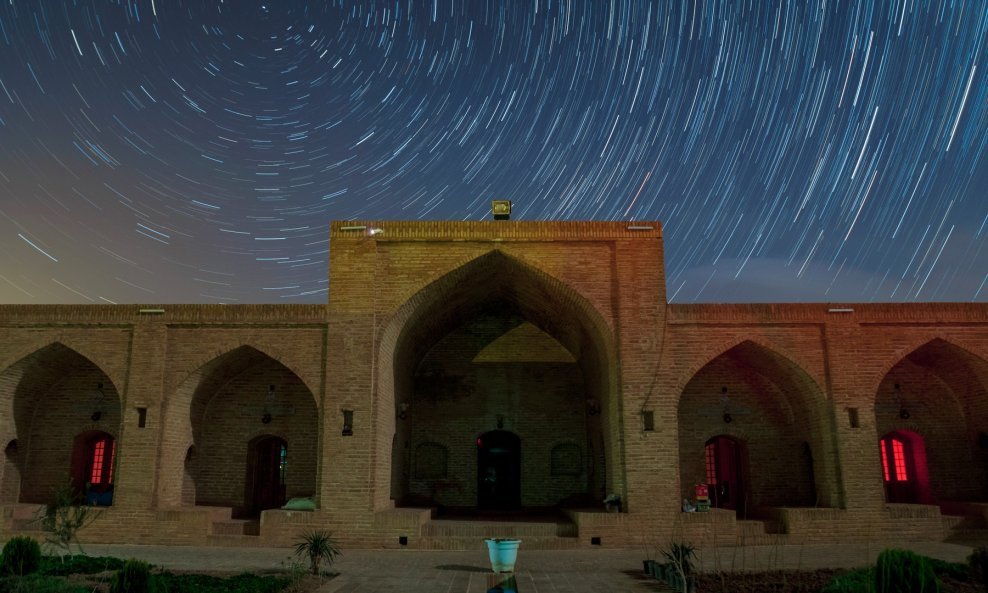 Karavan-saraji, Iran