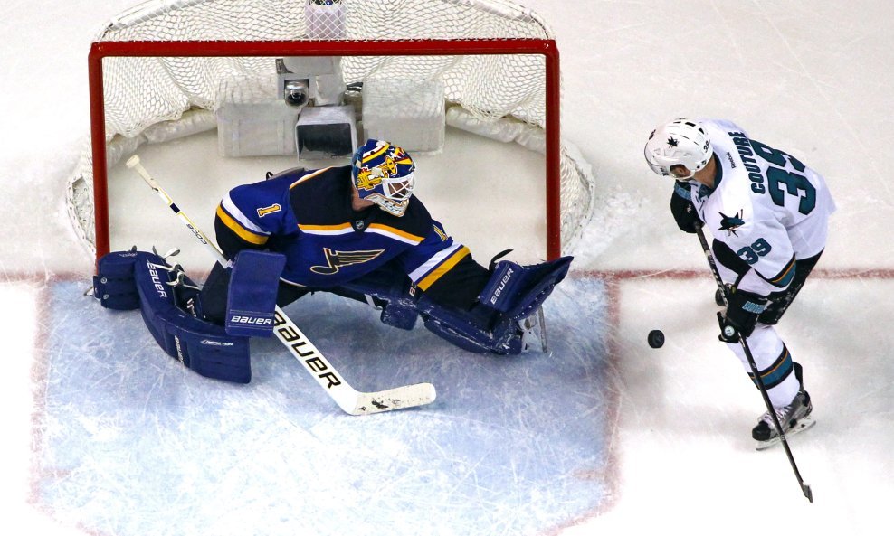 Brian Elliott - St. Louis Blues