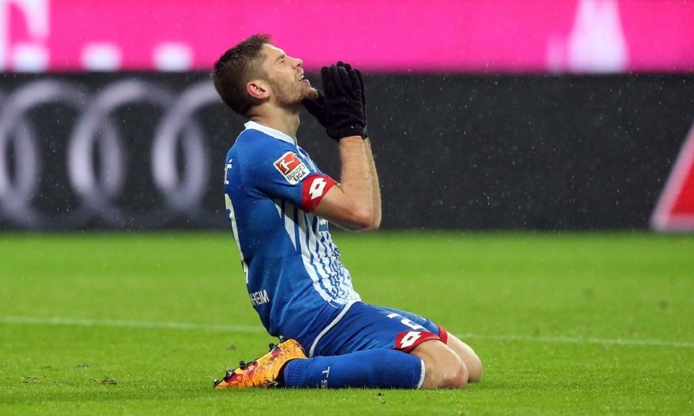 31.01.2016, Allianz Arena, Muenchen, GER, 1. FBL, FC Bayern Muenchen vs TSG 1899 Hoffenheim, 19. Runde, im Bild Andrej Kramaric ( TSG 1899 Hoffenheim ) nach einer vergebenen Tormoeglichkeit, // during the German Bundesliga 19th round match between FC Baye