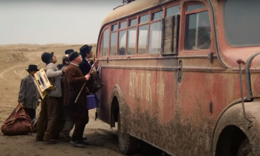 Autobus iz filma 'Ko to tamo peva'