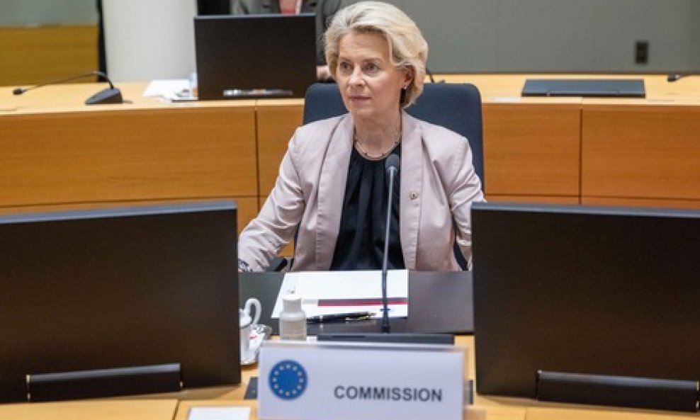 Urslua von der Leyen na samitu u Bruxellesu