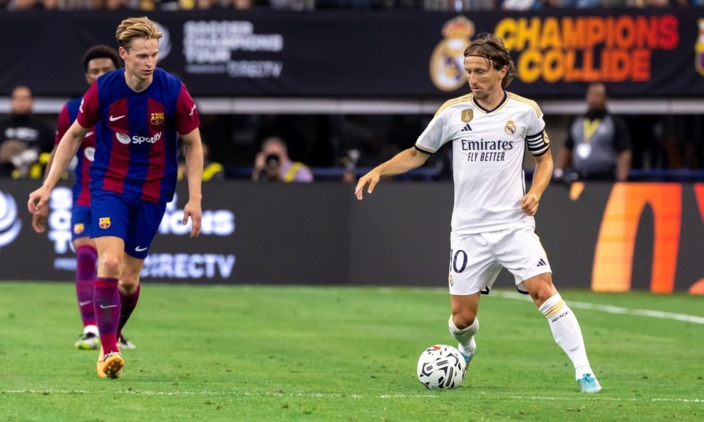 Luka Modrić vs. Frenkie de Jong