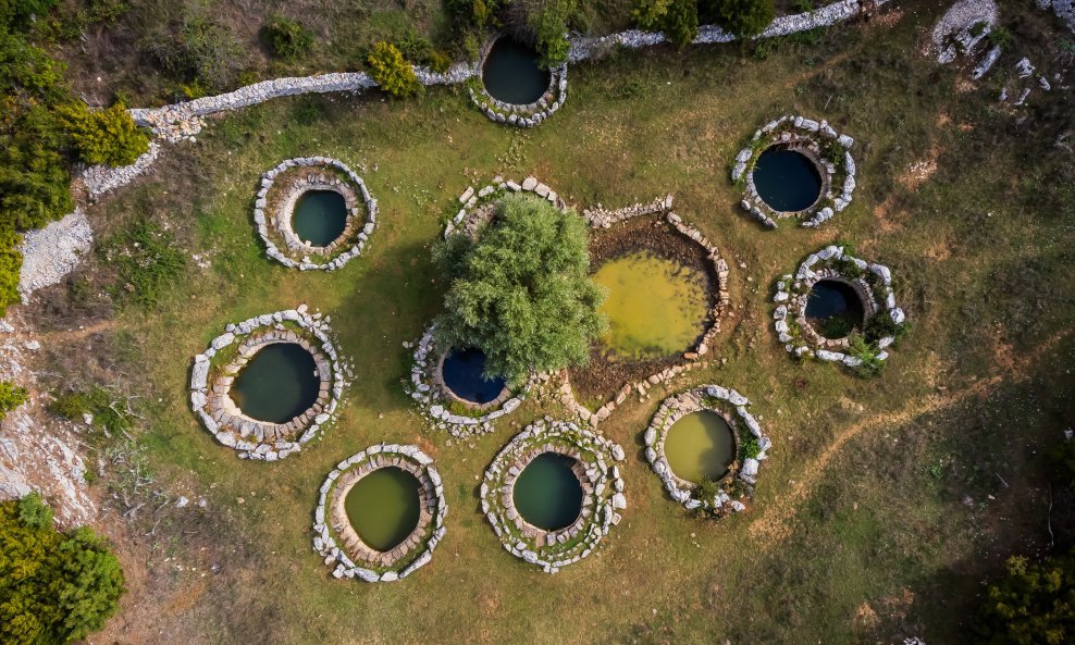 Rimski bunari Rajčica, Dalmatinska zagora