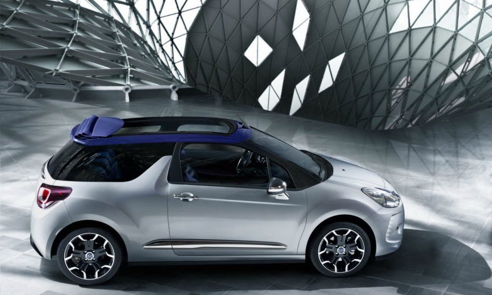 Citroen-DS3-Cabrio-42[2]