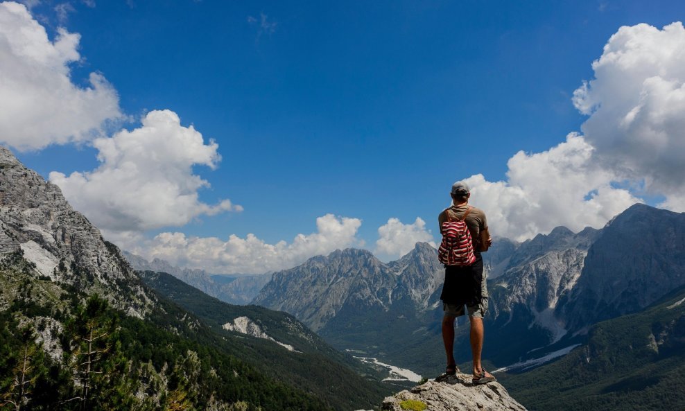 Planinski masiv Prokletije, poznat i kao albanske Alpe