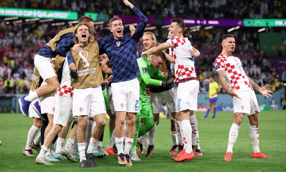 Slavlje hrvatskih nogometaša nakon ulaska u polufinale Svjetskog prvenstva