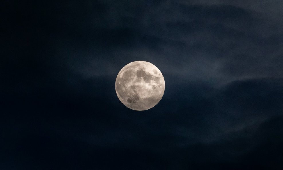 Pun Mjesec u Blizancima
