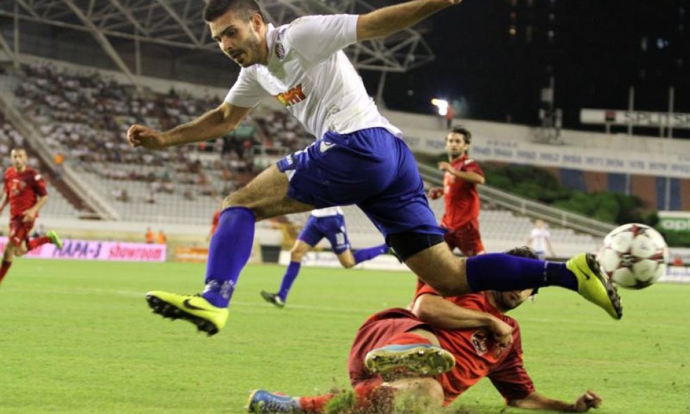 Anton Maglica u prodoru