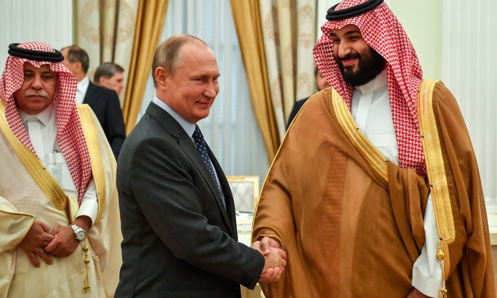 Vladimir Putin i saudijski princ Mohamed bin Salman