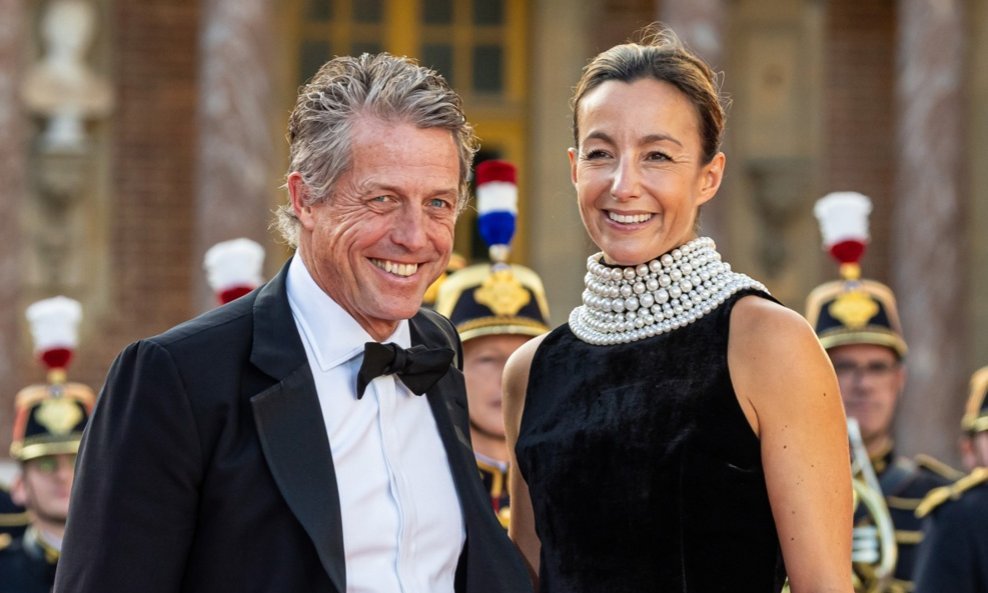 Hugh Grant, Anna Elisabet Eberstein