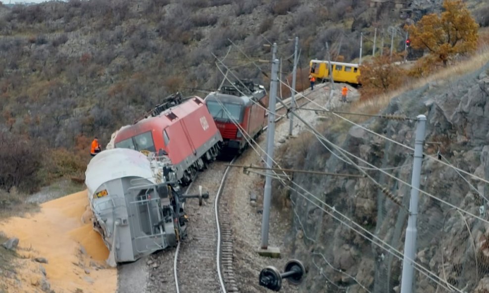 Sudar vlakova između kolodvora Meja i Škrljevo kod Rijeke