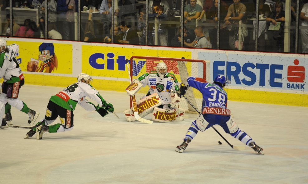 Frank Banham Medveščak-Olimpija Ebel 2011-12