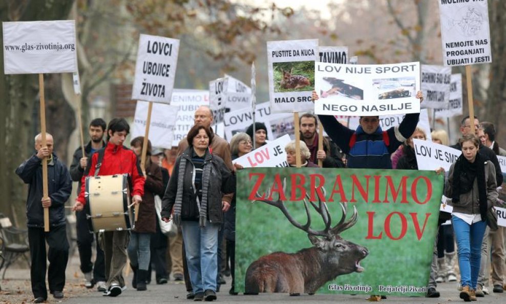 Prijatelji životinja protiv lova 1