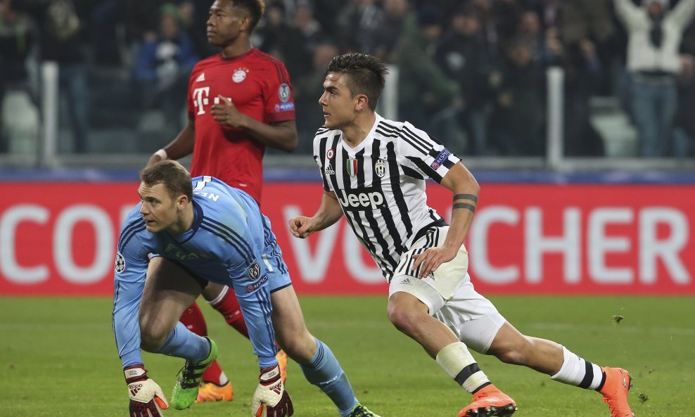 Paulo Dybala Manuel Neuer Juventus Bayern