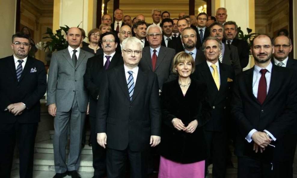 Ivo Josipović i Vesna Pusić s hrvatskim veleposlanicima