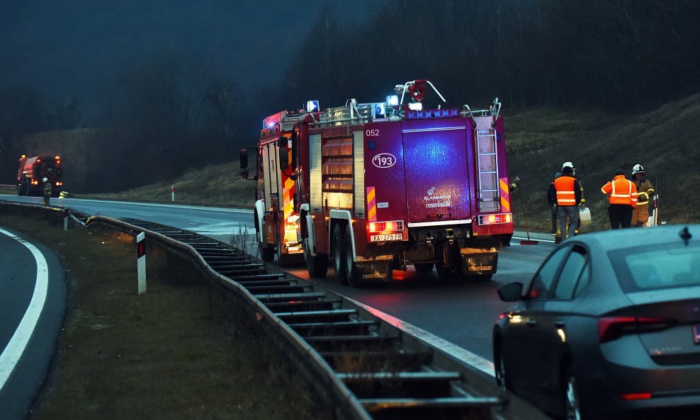 Prometna nesreća na autocesti Karlovac-Rijeka