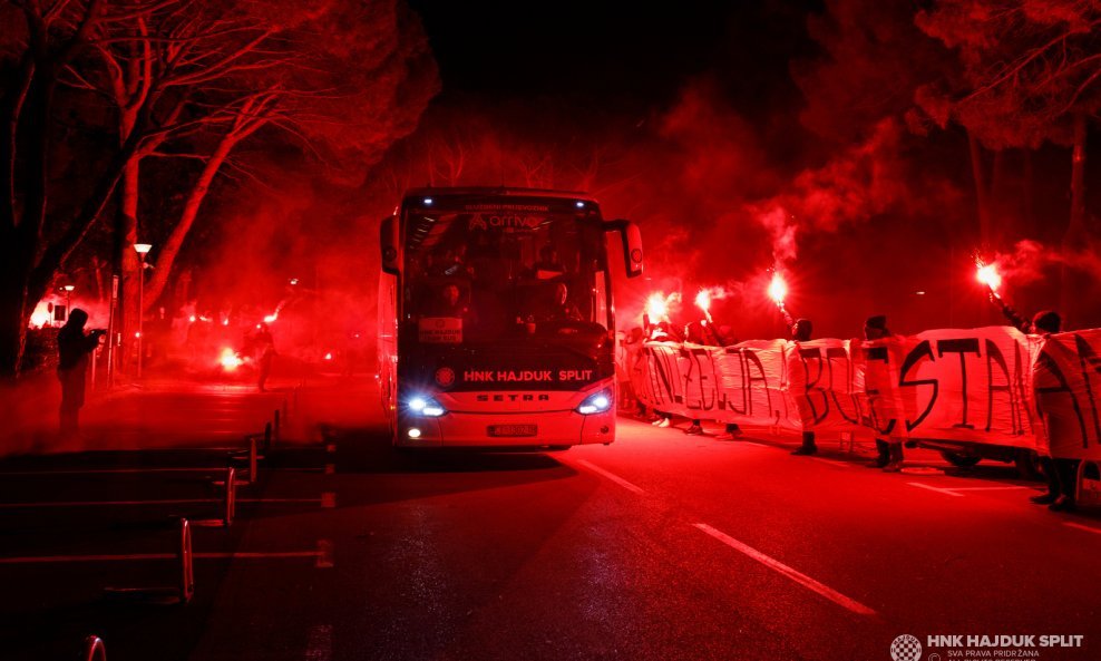 Doček igrača Hajduka u Istri