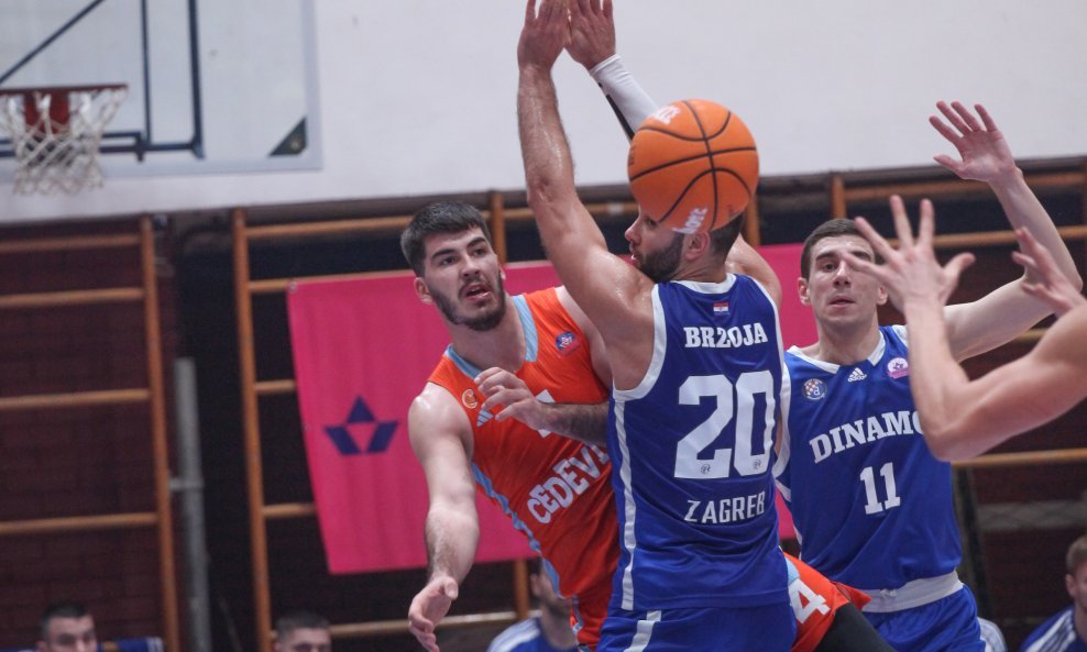 KK Cedevita Junior - KK Dinamo