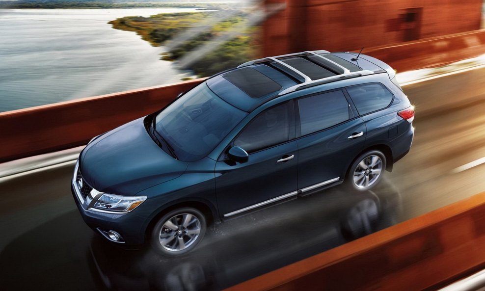 2012-Nissan-Pathfinder-1[8]