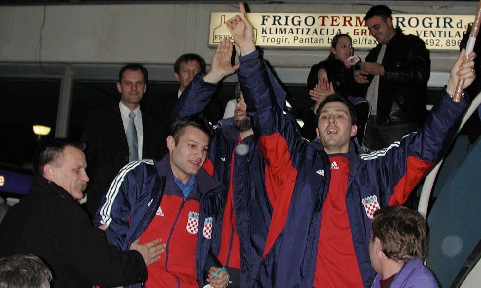 Nikša Kaleb (u trenirci lijevi) i Petar Metličić